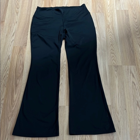 Pink Women’s XL Leggings Black Flared Pants - Picture 1 of 10